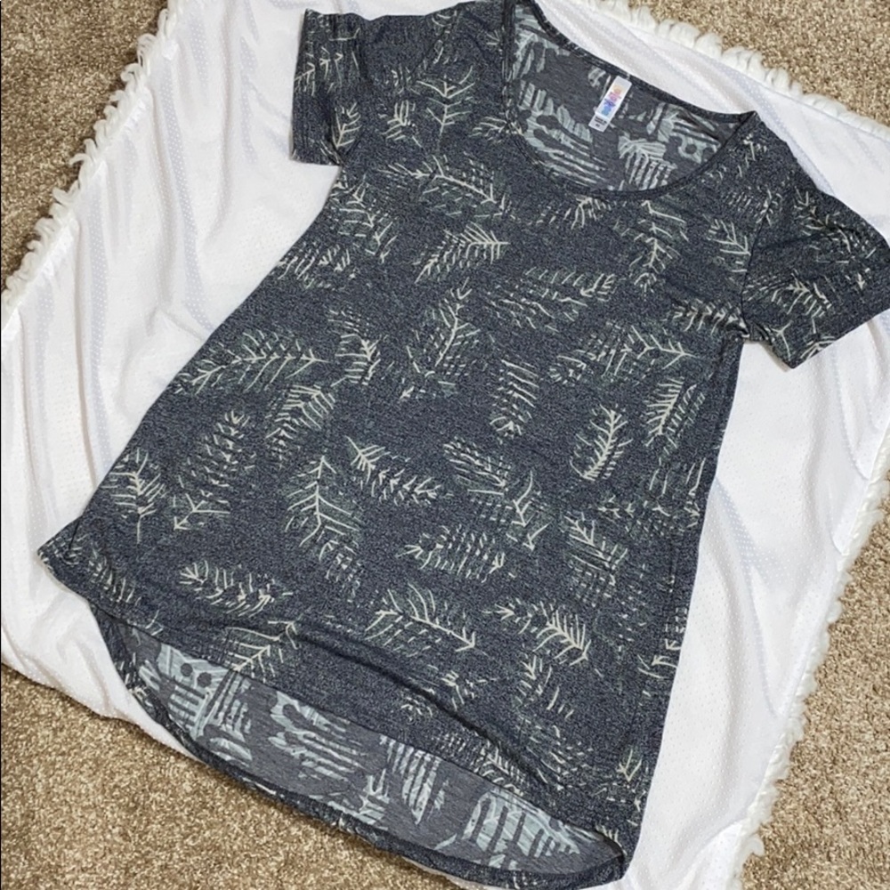 Lularoe T-shirt
